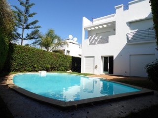 Location Villa vide avec piscine à coté de Morocco Mall 30000 MAD/mois