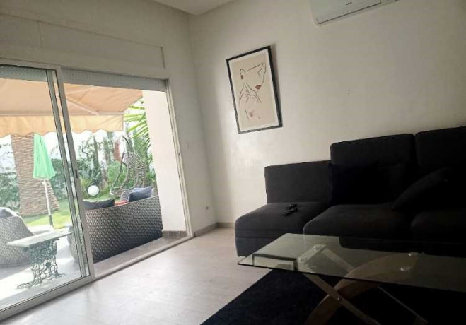 villa-700-m2-meuble-a-oasis-en-location-big-0