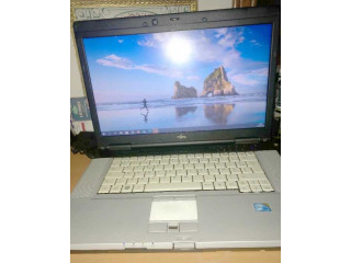 PC PORTABLE FUJITSU LIFEBOOK E780 i5