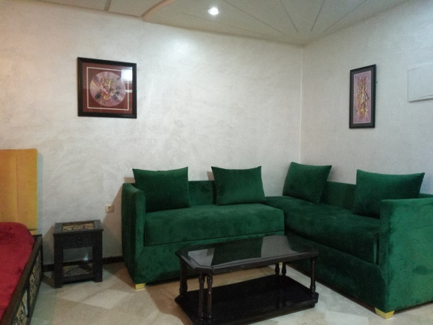 location-studio-loft-meuble-a-maarif-big-4