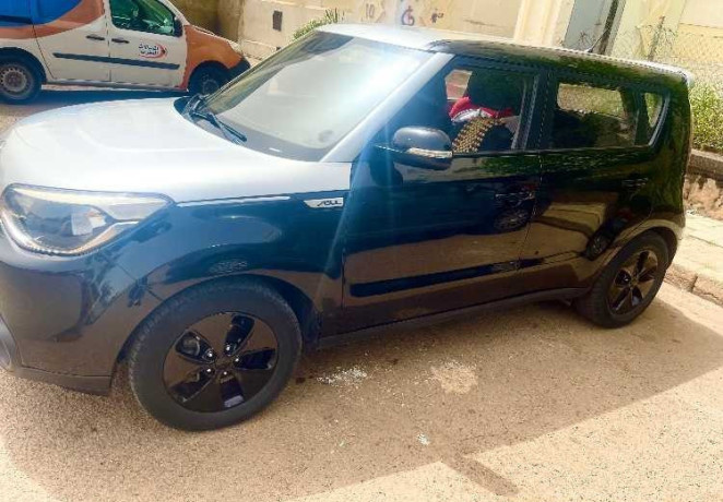 voiture-kia-soul-a-vendre-toute-option-jamais-accidentee-modele-2015-big-0