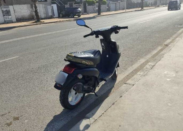 moto-scooter-mbk-spirit-big-2