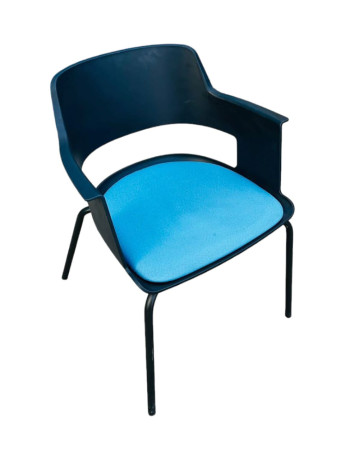 chaise-cappa-avec-4-pieds-en-metal-tissu-bleu-big-3